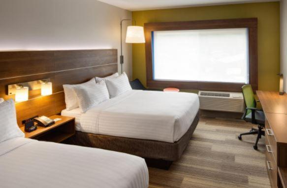Holiday Inn Express Hotel & Suites Woodland Hills By Ihg Los Angeles Dış mekan fotoğraf