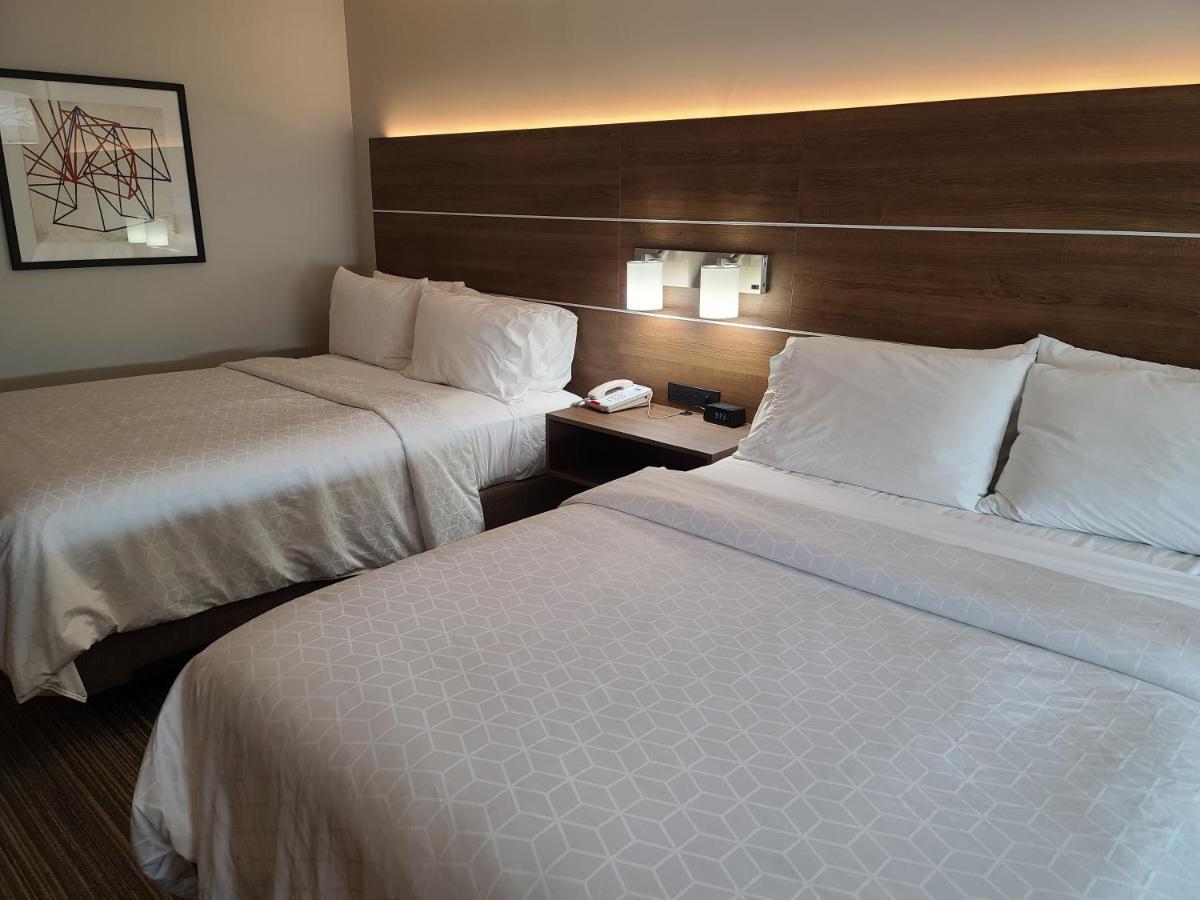 Holiday Inn Express Hotel & Suites Woodland Hills By Ihg Los Angeles Dış mekan fotoğraf