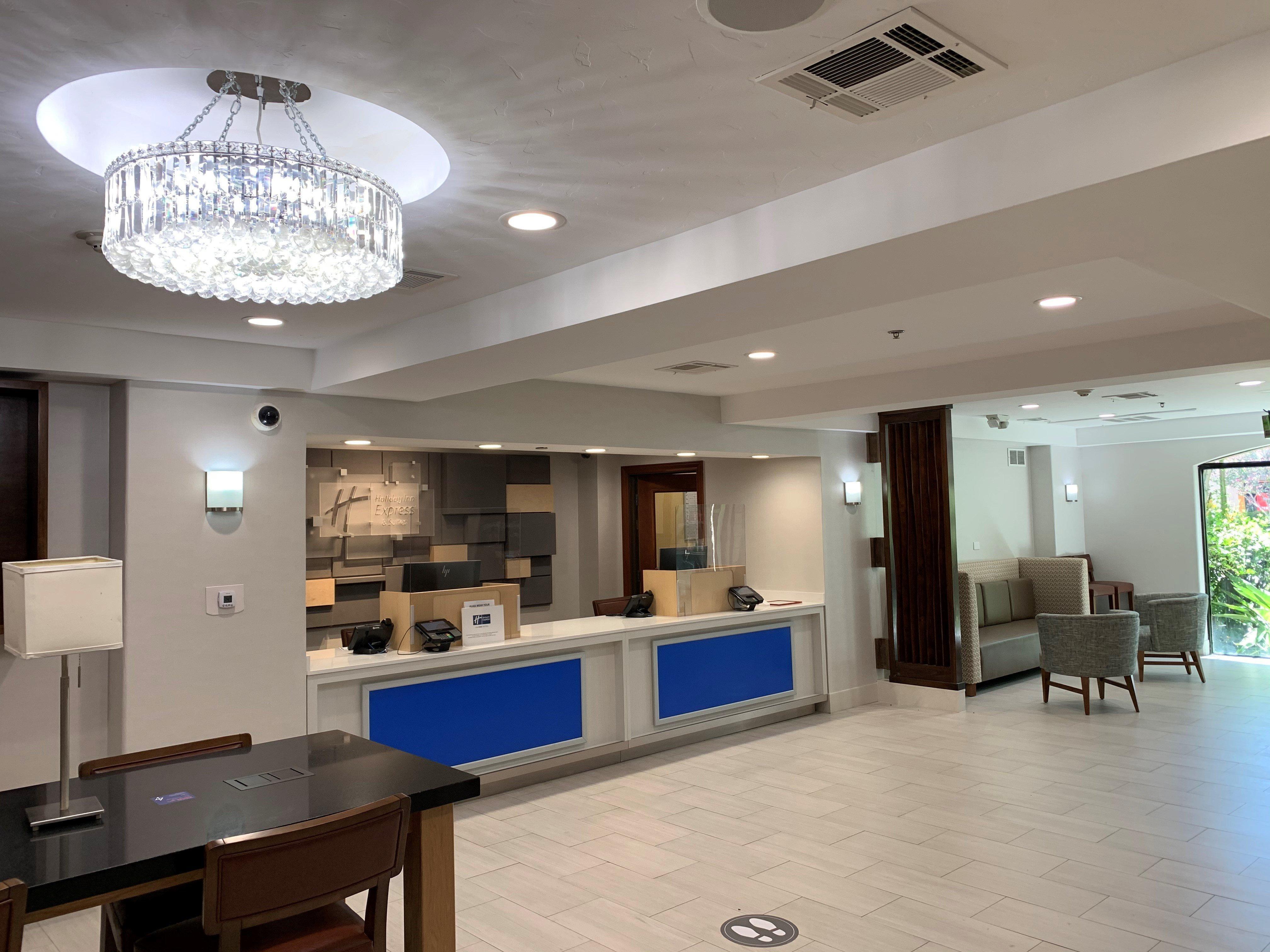 Holiday Inn Express Hotel & Suites Woodland Hills By Ihg Los Angeles Dış mekan fotoğraf
