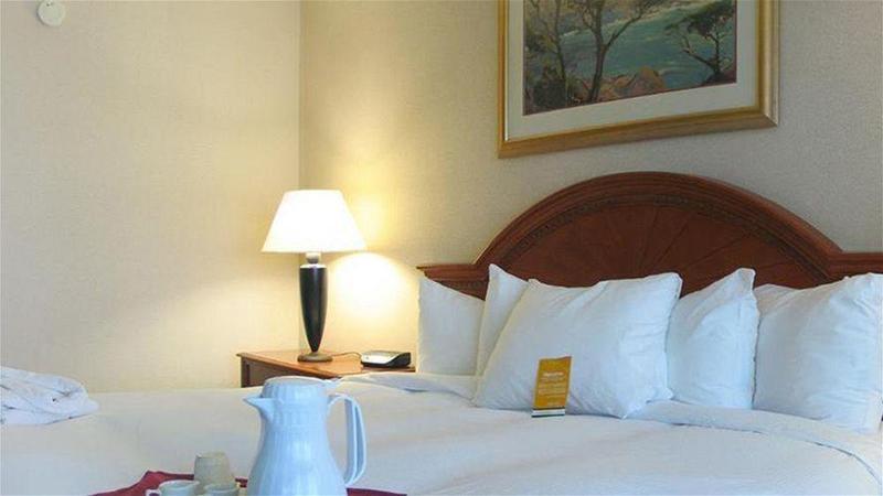 Holiday Inn Express Hotel & Suites Woodland Hills By Ihg Los Angeles Dış mekan fotoğraf
