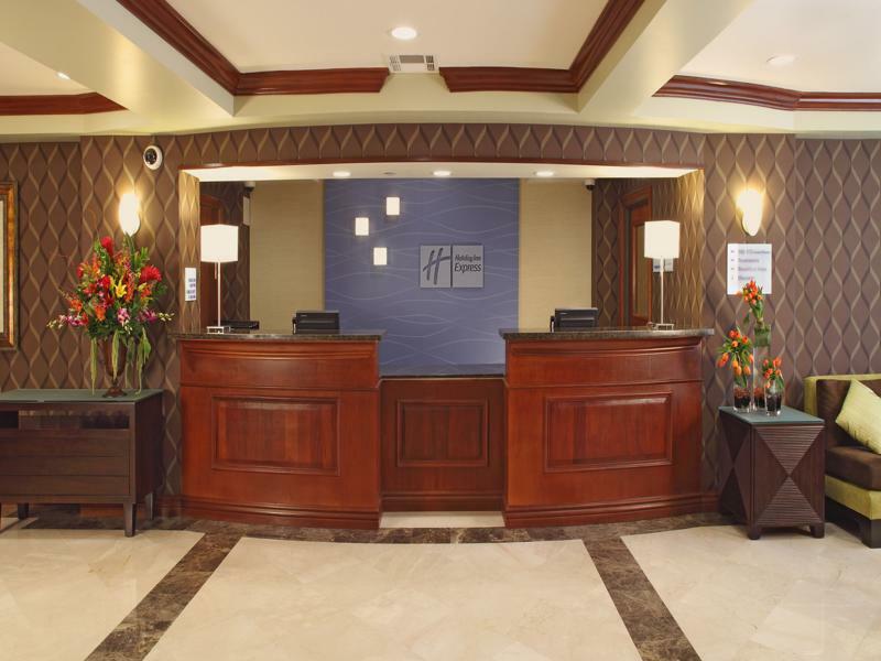 Holiday Inn Express Hotel & Suites Woodland Hills By Ihg Los Angeles Dış mekan fotoğraf